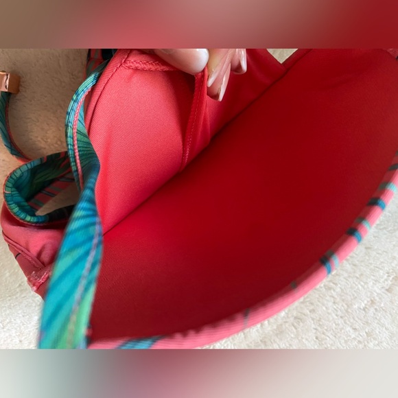 New Victoria secret push underwire bra top 32c and ruffle trim bottom XS - Picture 4 of 12